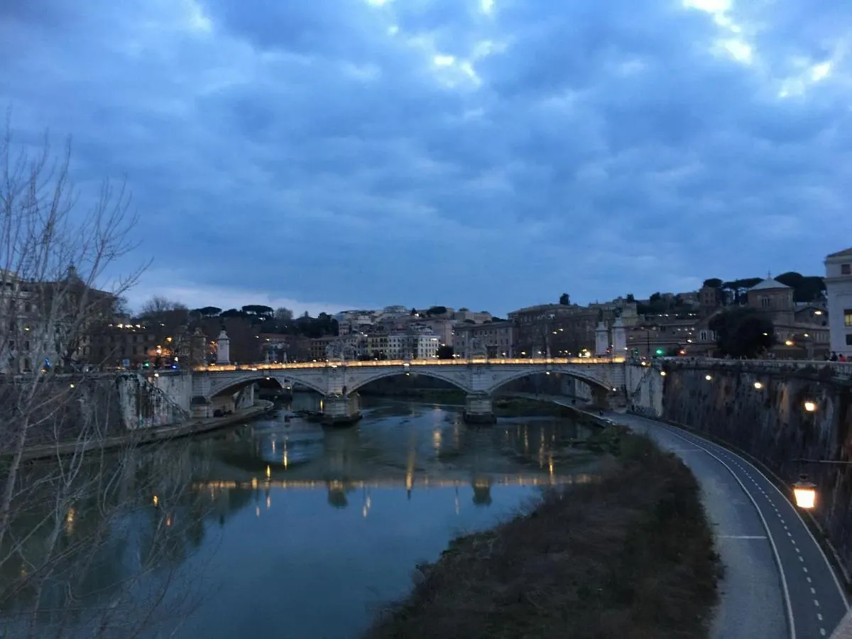 Apartment Appia Park Apartament 10 Min Dal Colosseo Rome
